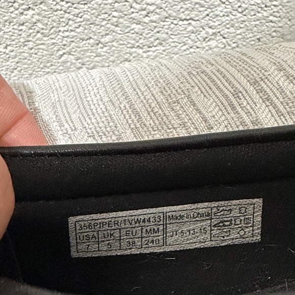 Vionic Women's Black Loafers with Leopard Print - Picture 7 of 7